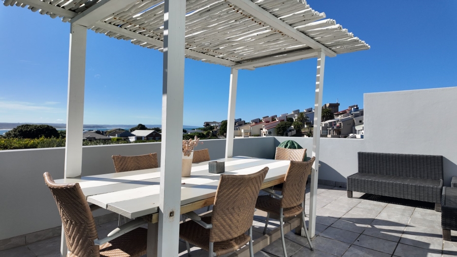 7 Bedroom Property for Sale in Stilbaai Wes Western Cape